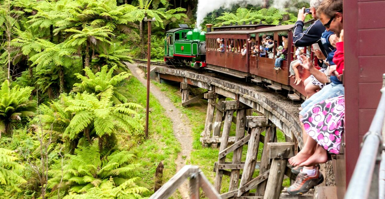 Puffing Billy Stream Train